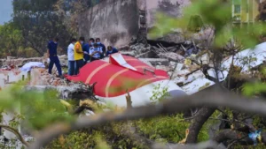 Ahmedabad-Plane-Crash-3_V_jpg--1280x720-4g (1)