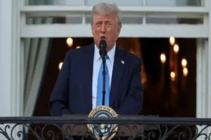trump-2-585x390