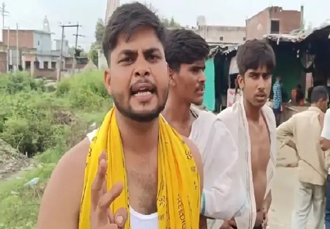 Chaos-caused-by-Kanwariyas-in-Amroha
