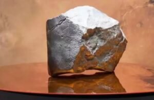 mars-meteorite-auctioned