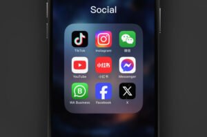 Social Application Tiktok Instagram Facebook Xiaohongshu Youtube Wechat