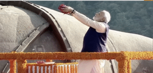 गुजरात-में-पीएम-मोदी--1536x744