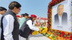मुलायम-सिंह-अखिलेश (1)