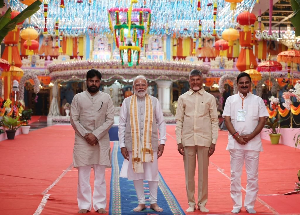 PM-Modi-gaudaan-7-1024x732