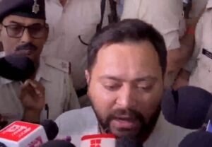 Tejashwi-Yadav-casts-his-vote