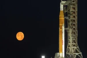 moon-1