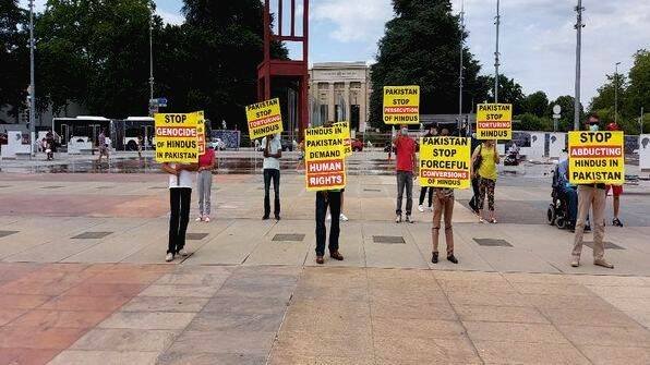 protest-un-hindu-pakistani