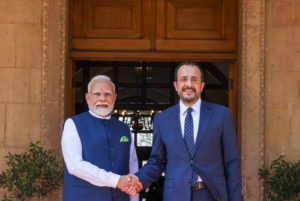 साइप्रस-के-राष्ट्रपति-के-साथ-पीएम-मोदी