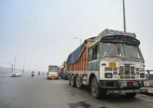 Delhi Govt Enforces Entry Ban On Non-BS-VI Vehicles Amid Severe Air Pollution, Police Tightens PUC Checks
