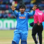 Niroshan-Dickwella-on-vaibhav-17