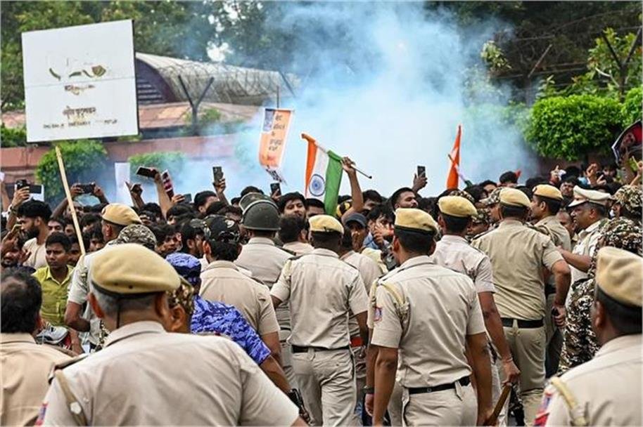 2026_7image_12_09_017354765delhipolice-ll