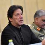 Pakistani PM Meets Xi in Beijing