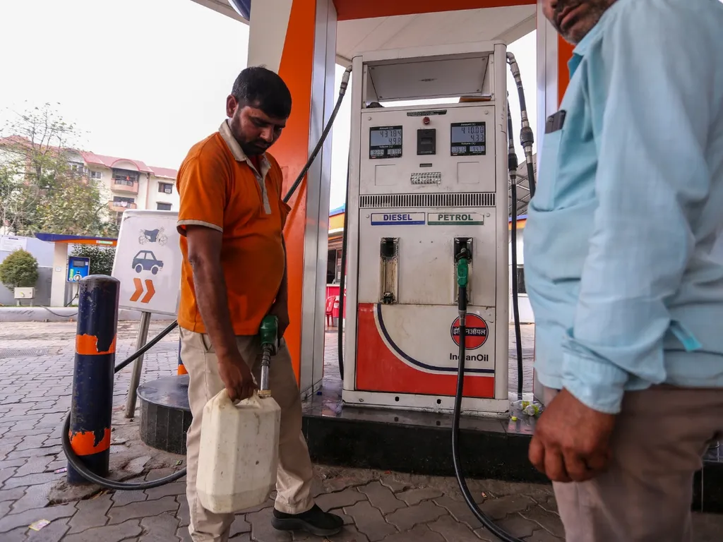 Petrol-Pump-3